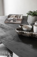 Dining table Shape oval Black_Detail