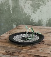 ML 430846 Plate Tribal Black_sfeer1