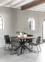TI 601105 Dining table Shape round + RI 200013 Side chair Delaware_Sfeer