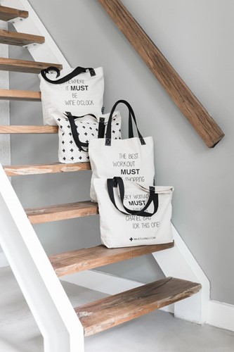 ML Sfeer Must Living Shoppers