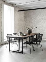 CC 206816 Dining table + ML 246717 Side chair Bahamas Loom_Sfeer 2