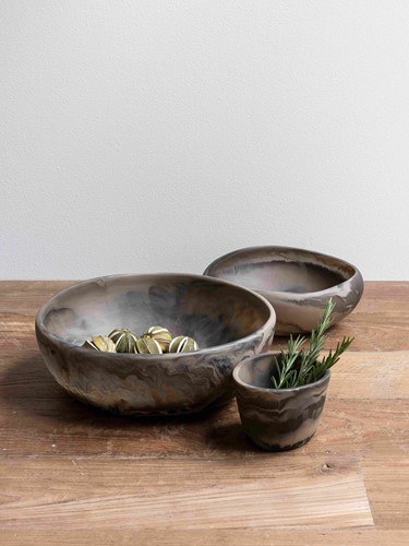 ML 426713 Rafael bowl black/brown small - ML 426715 Rafael bowl large black/brown_sfeer