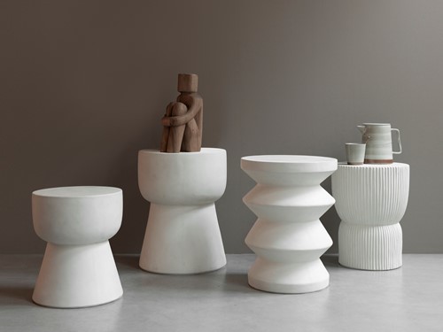 MUST Living stools Motto, Fluted & Zig Zag White_Sfeer 1