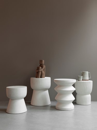 MUST Living stools Motto, Fluted & Zig Zag White_Sfeer
