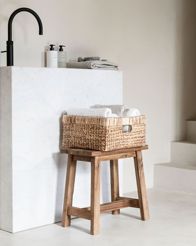 ML 530103 Storage box Organize square + ML 450420 Stool Easy_Sfeer
