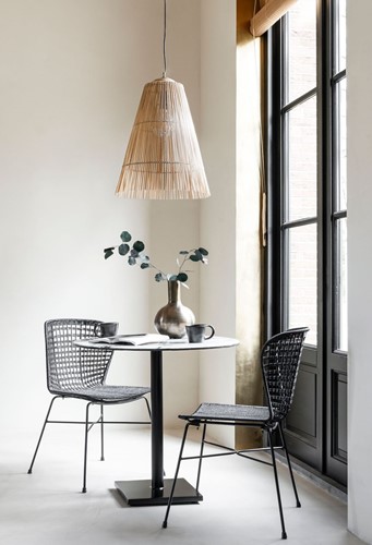 ML 890807 Pendant lamp Sanur + ML 476532 Bistro table Le Baratin + ML 246717 Side chair Bahamas Loom_Sfeer