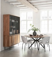 MP 204026 Showcase Metropole medium + MP 204764 Dining table Metropole round_Sfeer