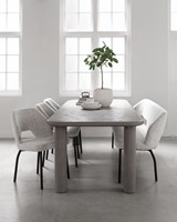 SC 180742 Dining table Clio - ML 749534 Bench Bloom - ML 749514 Side chair Bloom_Sfeer 2