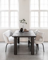 SC 180744 Dining table Clio - ML 749534 Bench Bloom - ML 749514 Side chair Bloom_Sfeer 2