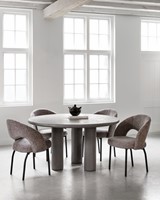 SC 180762 Dining table Clio - ML 749814 Side chair Arca Brown_Sfeer 2