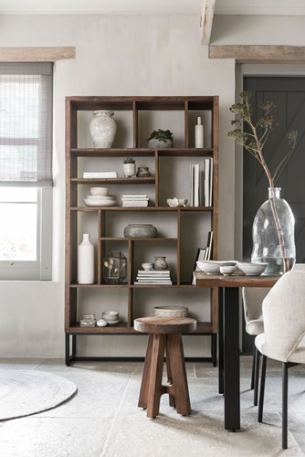 Dining table Timber - TC 320005 Bookrack Timber - TC 320814 Stool Timber round_Sfeer 1