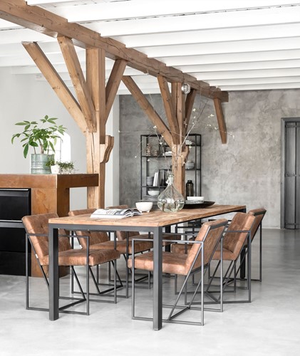 TI 346539 Dining table Tracks_Sfeer 3