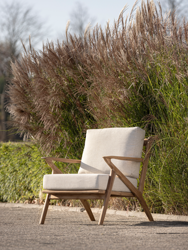 ML 260814 Charles lounge chair_sf2